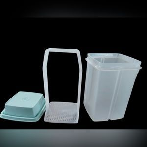 Pick-A-Deli Container